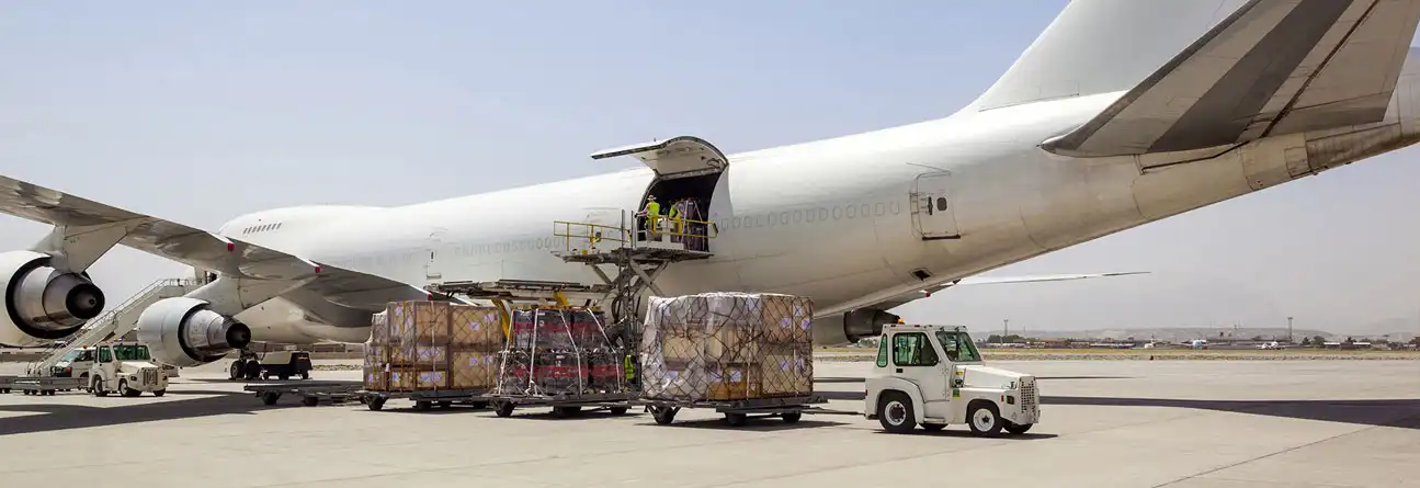Buscan que parte del transporte de carga aérea del AICM aterrice en Querétaro